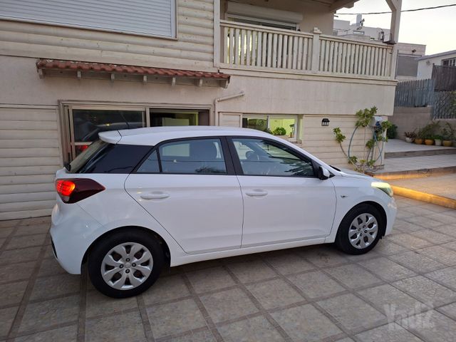 יונדאי i20