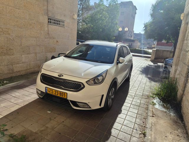 קיה נירו
