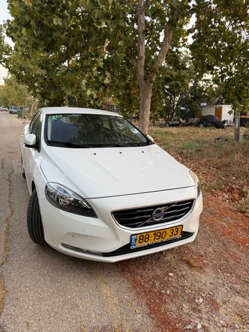 מודעת רכב וולוו V40