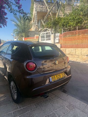 אלפא רומיאו מיטו