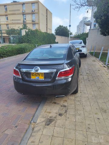 ביואיק לה-קרוס