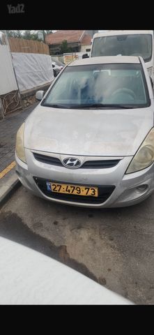 יונדאי i20