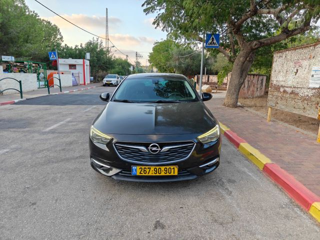 אופל אינסיגניה