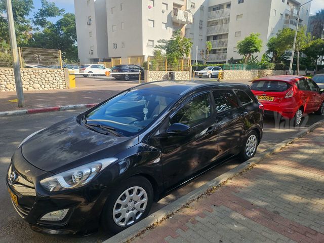 יונדאי i30