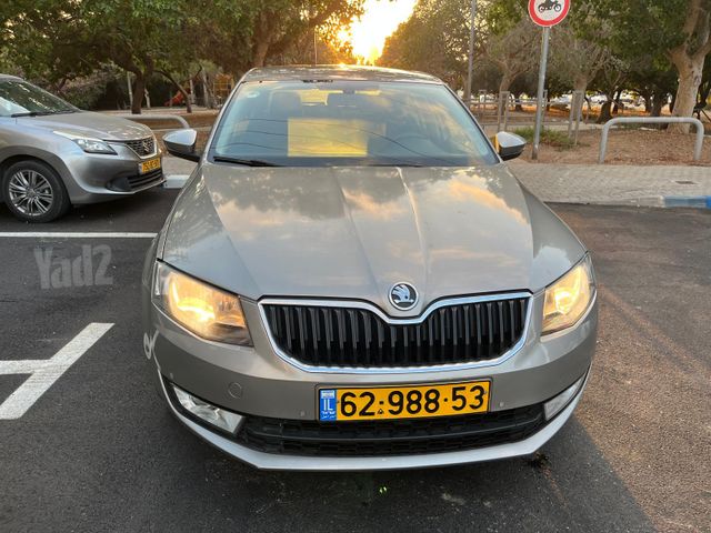 סקודה אוקטביה