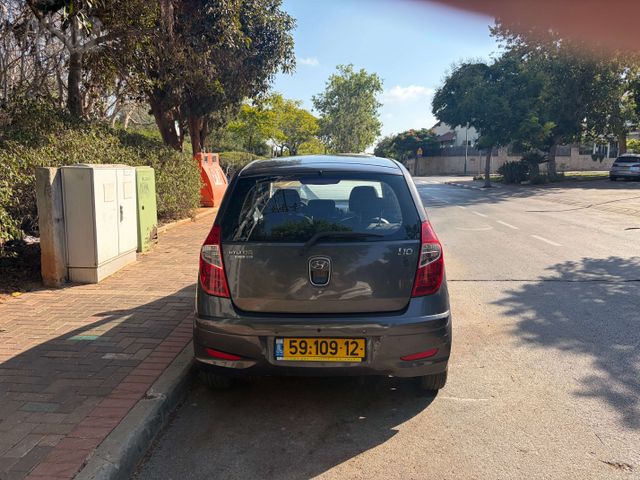 יונדאי i10