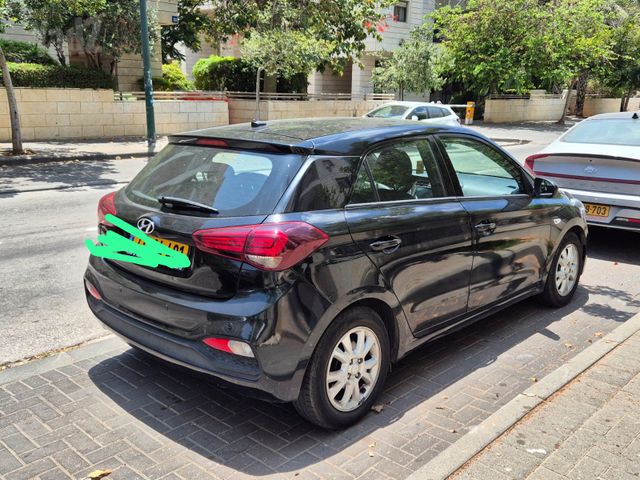 יונדאי i20