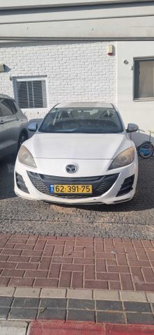 מודעת רכב מאזדה 3
