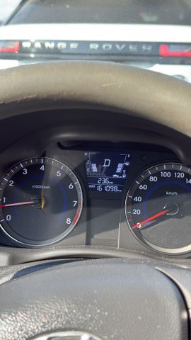 יונדאי אקסנט i25