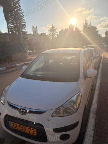 יונדאי i10
