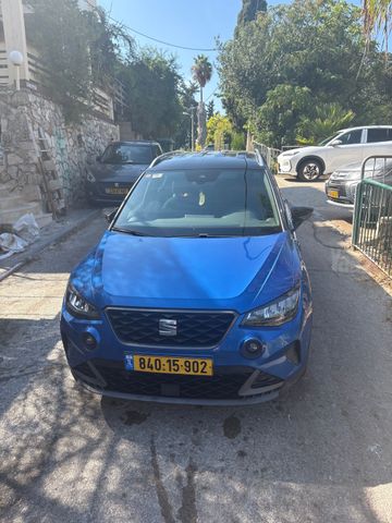 סיאט ארונה