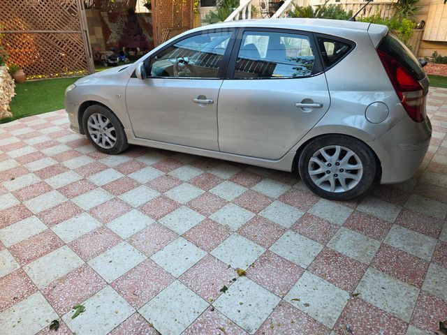 יונדאי i30