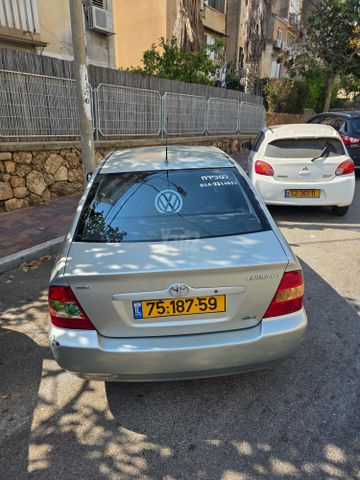 טויוטה קורולה