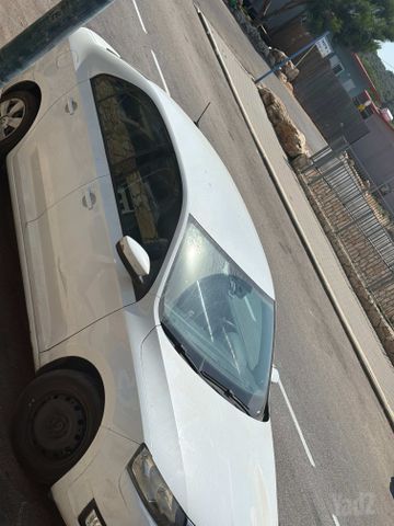 מודעת רכב סקודה ראפיד