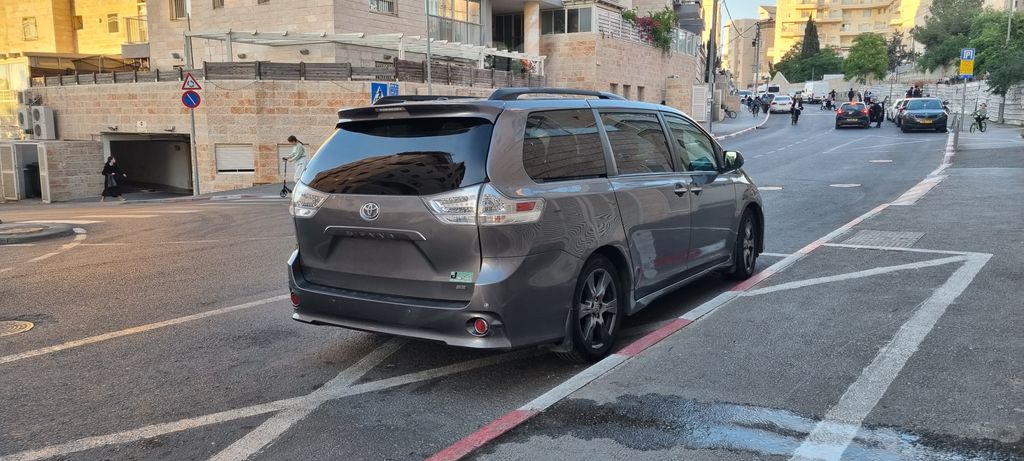 טויוטה סיינה