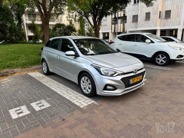 יונדאי i20