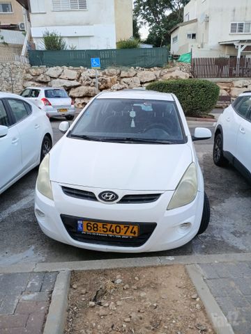 יונדאי i20