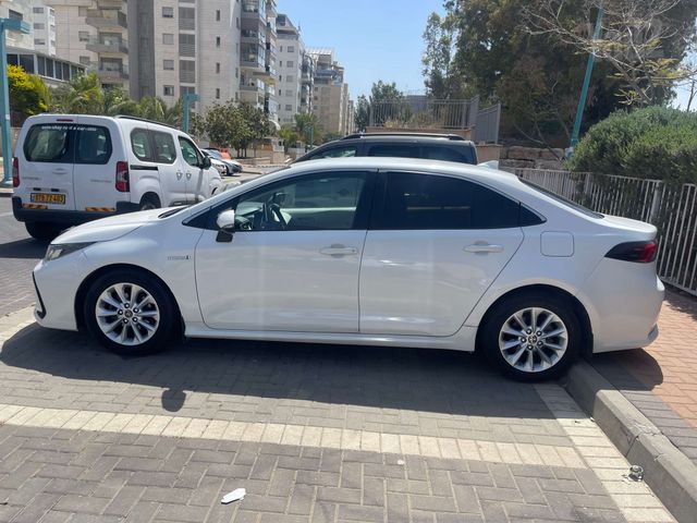 טויוטה קורולה