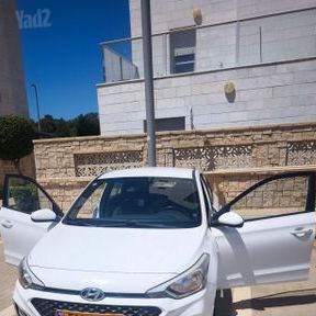 יונדאי i20