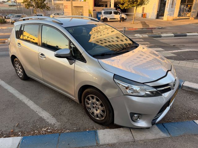 טויוטה ורסו