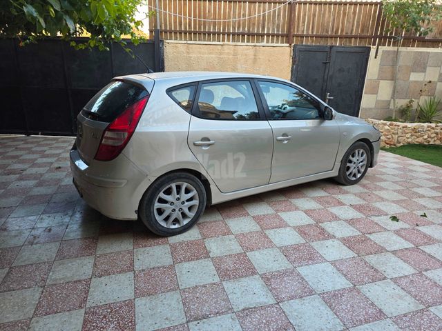 יונדאי i30