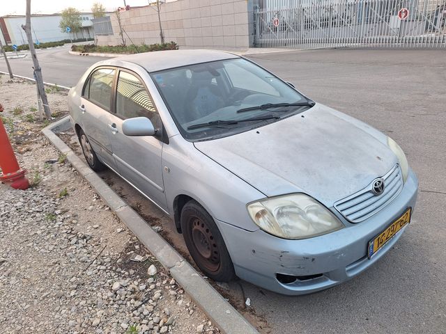 טויוטה קורולה