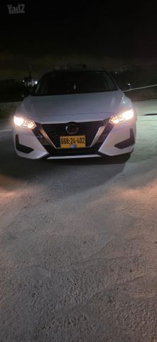 ניסאן סנטרה