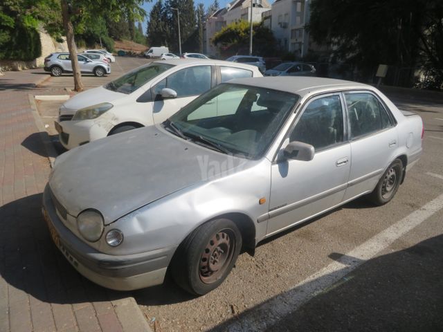 מודעת רכב טויוטה קורולה