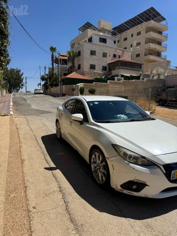מאזדה 3