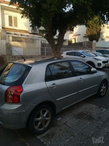 טויוטה קורולה