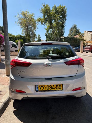 יונדאי i20