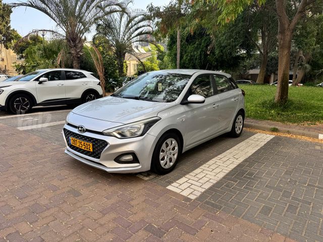 מודעת רכב יונדאי i20