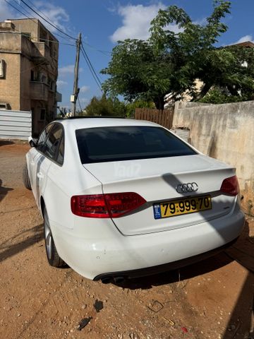 אאודי A4