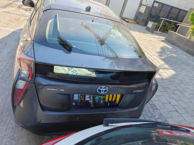 טויוטה פריוס