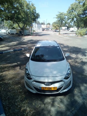 יונדאי i30