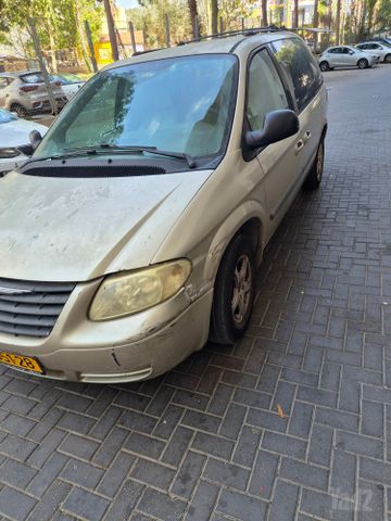 מודעת רכב קרייזלר וויאג'ר