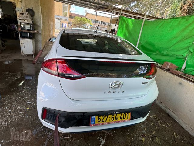 יונדאי איוניק