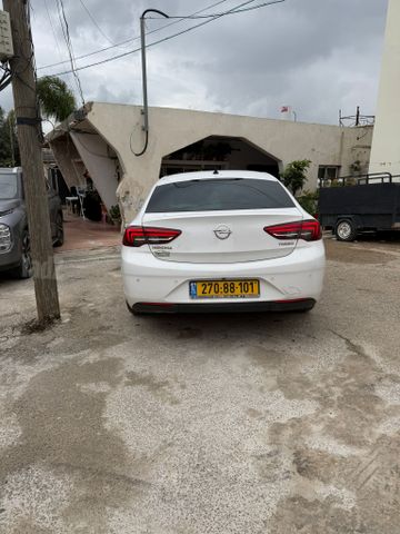 אופל אינסיגניה