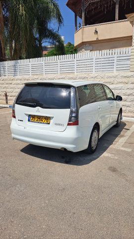מיצובישי גרנדיס