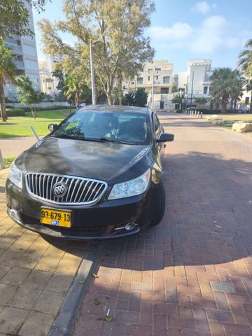 ביואיק לה-קרוס
