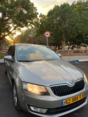 סקודה אוקטביה