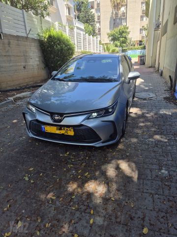 טויוטה קורולה