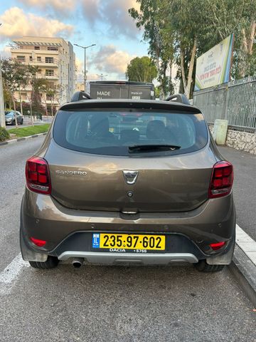 דאצ'יה סנדרו