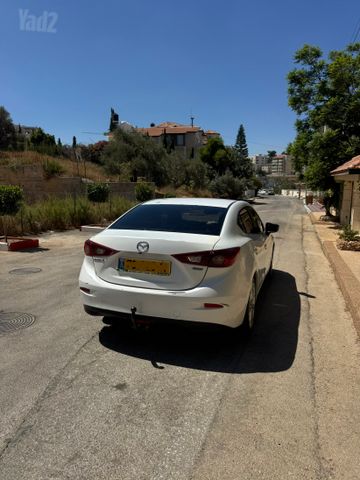 מאזדה 3