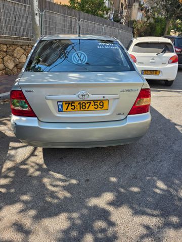 טויוטה קורולה