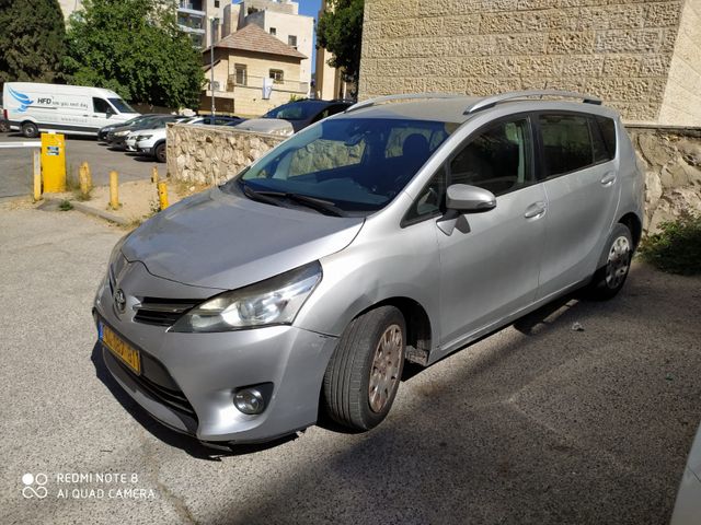 מודעת רכב טויוטה ורסו