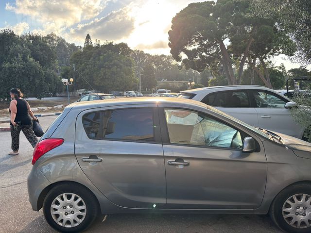 יונדאי i20