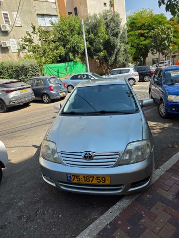 טויוטה קורולה