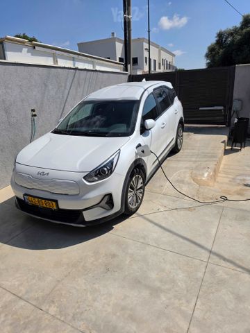 קיה נירו פלוס