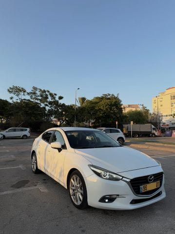 מאזדה 3